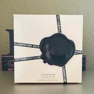 Viktor & Rolf Flowerbomb Eau de Parfum 100ml Box